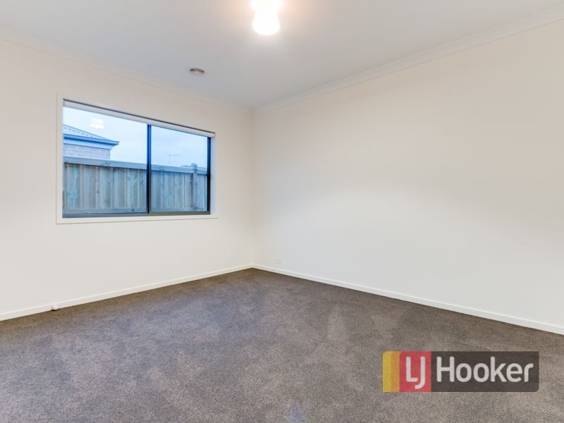 14 Ravensdale Avenue, Officer VIC 3809