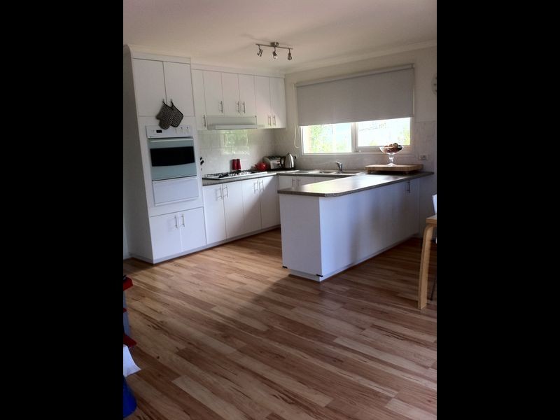 2 Lachlan Close, Pakenham VIC 3810