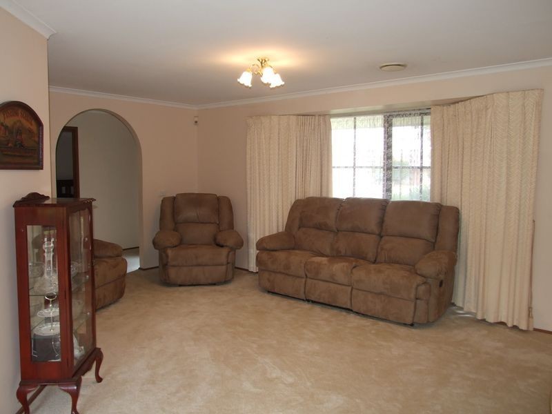 3 Jan Maree Court, Pakenham VIC 3810