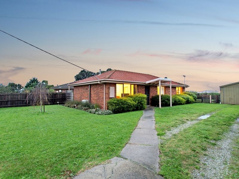 31 Cameron Way, Pakenham VIC 3810