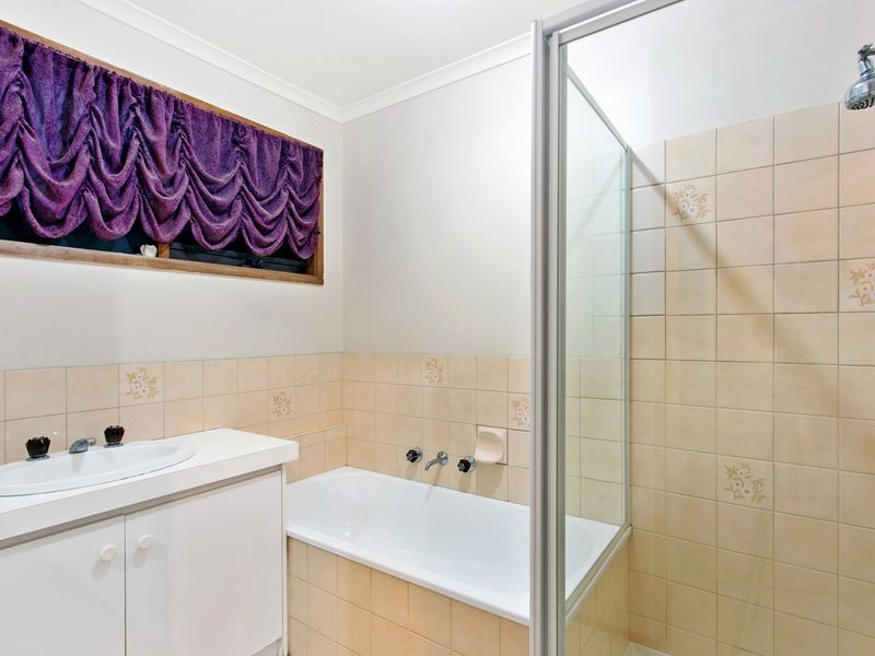 31 Cameron Way, Pakenham VIC 3810