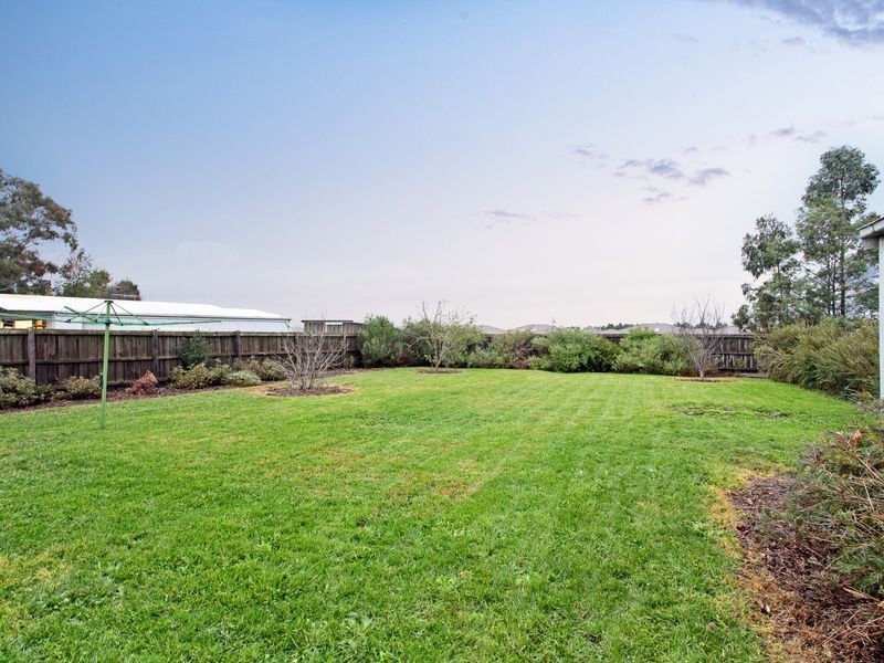 31 Cameron Way, Pakenham VIC 3810