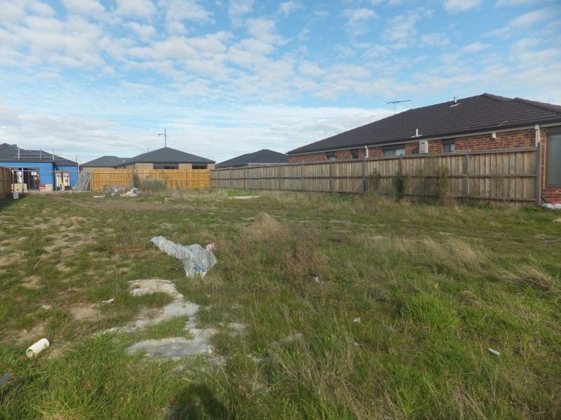 14 Raven Court, Pakenham VIC 3810