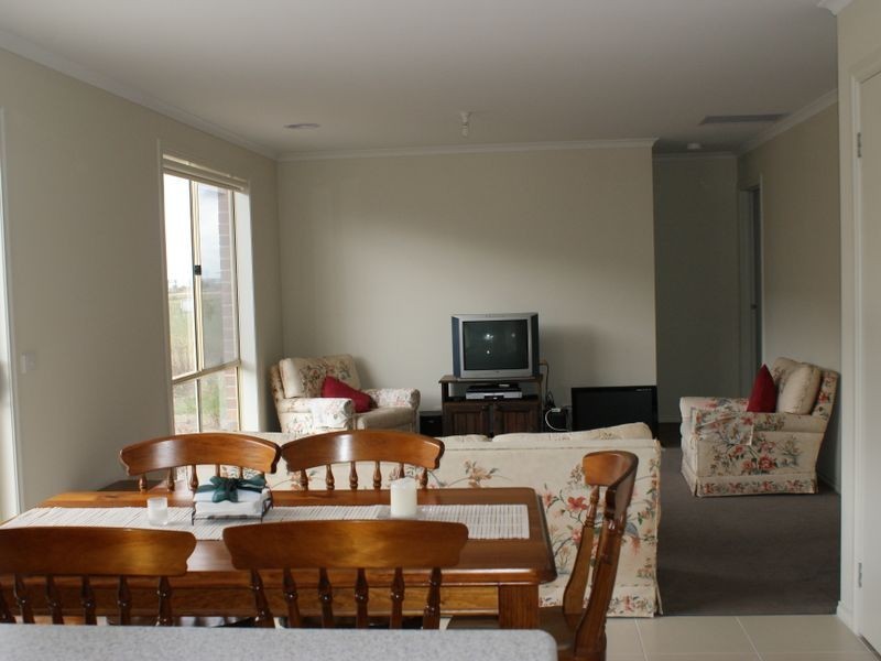 44 Arden Avenue, Pakenham VIC 3810