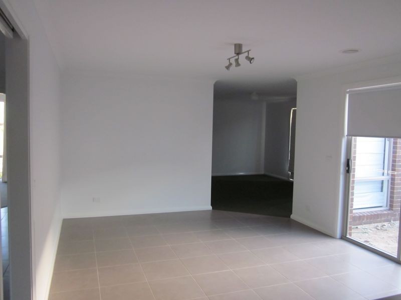 92 Gallery Way, Pakenham VIC 3810