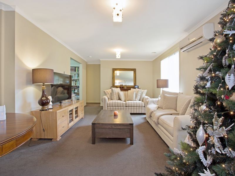 40 Laurina Link, Pakenham VIC 3810