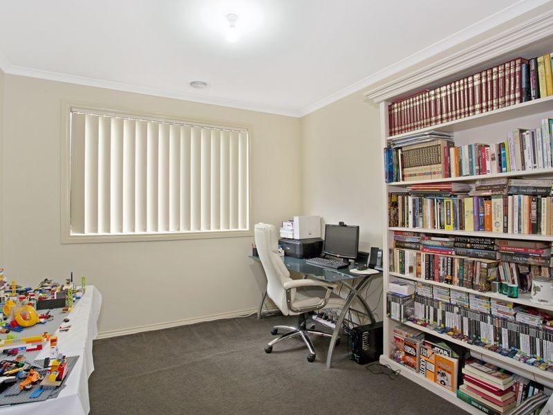 40 Laurina Link, Pakenham VIC 3810