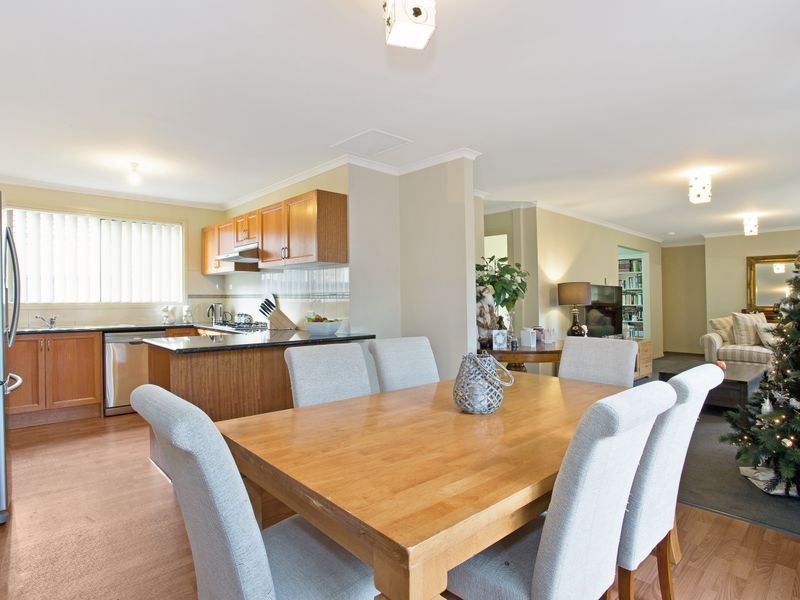 40 Laurina Link, Pakenham VIC 3810