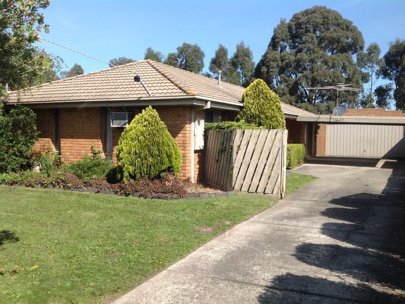 5 Cameron Way, Pakenham VIC 3810
