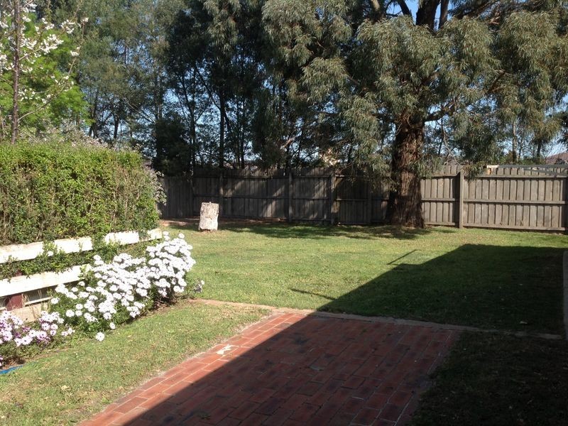 5 Cameron Way, Pakenham VIC 3810