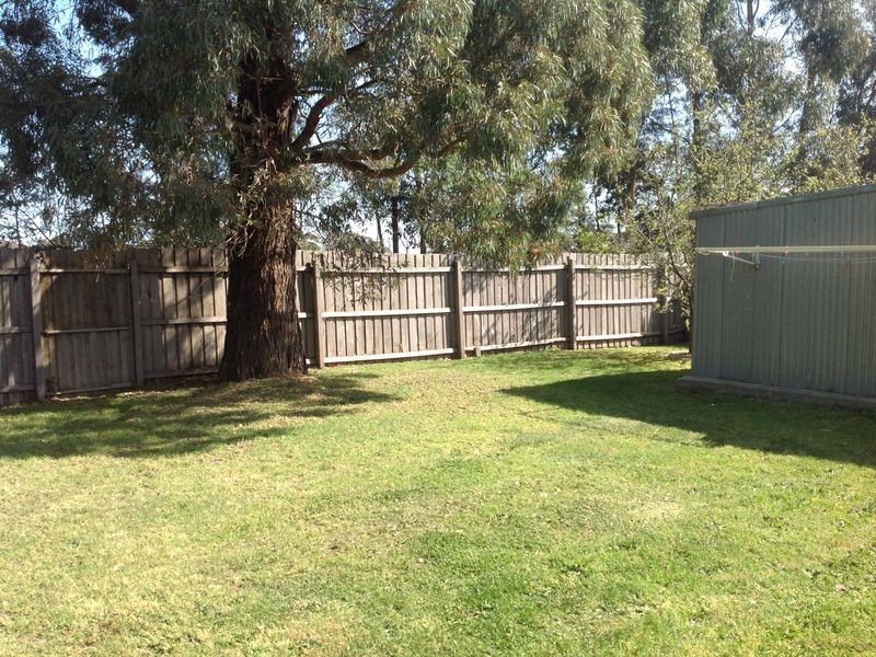 5 Cameron Way, Pakenham VIC 3810