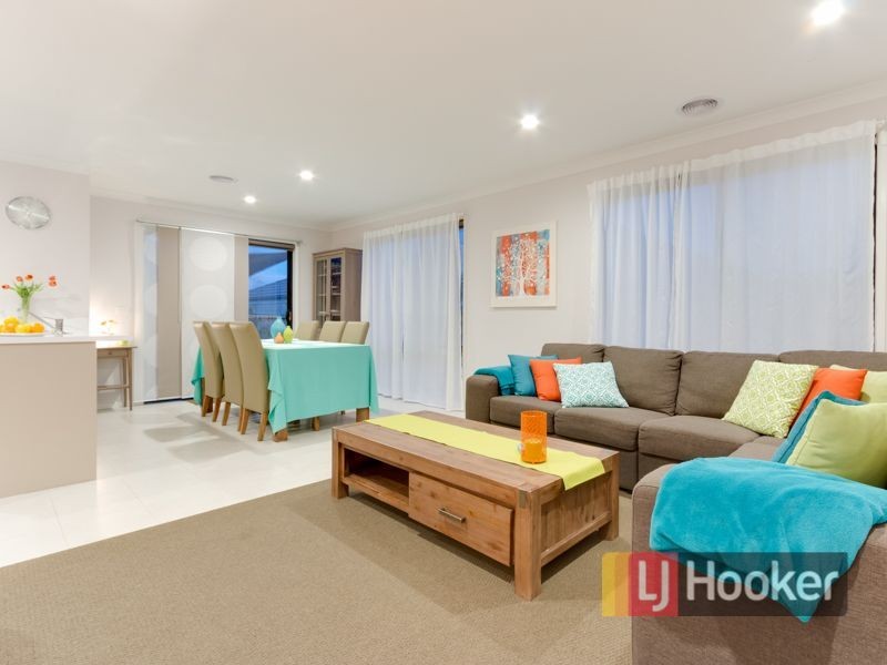 54 Clarendon Street, Pakenham VIC 3810