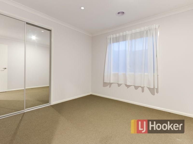 54 Clarendon Street, Pakenham VIC 3810