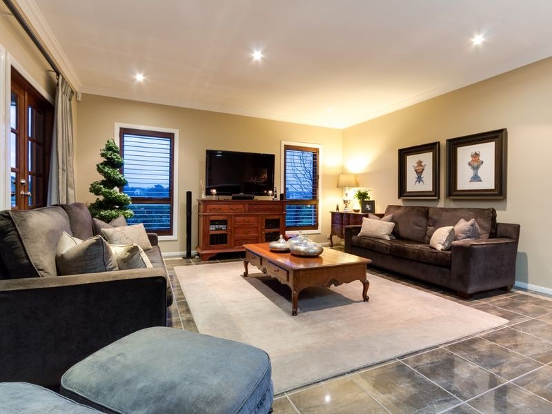 6 Cormorant Parade, Pakenham VIC 3810