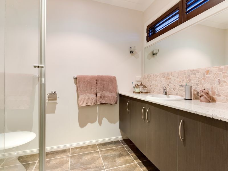 6 Cormorant Parade, Pakenham VIC 3810