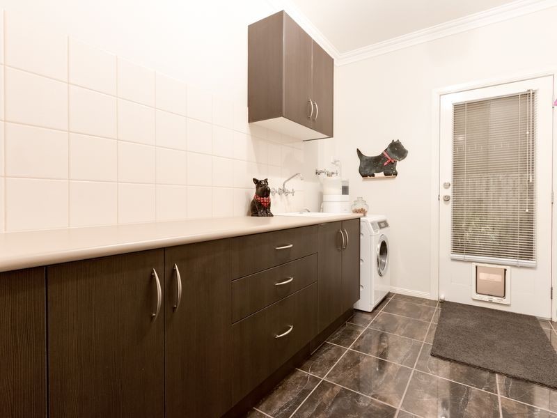 6 Cormorant Parade, Pakenham VIC 3810