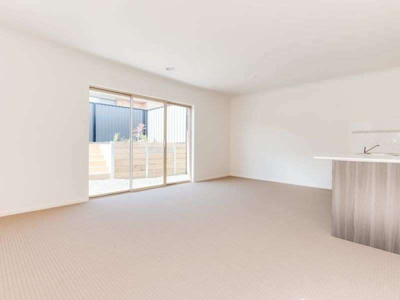 27 Havana Parade, Pakenham VIC 3810