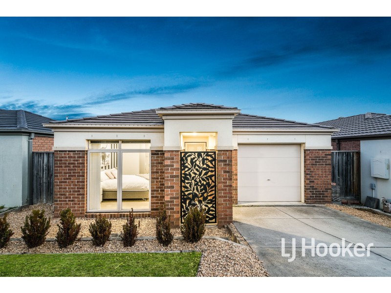30 Kimberley Grove, Pakenham VIC 3810