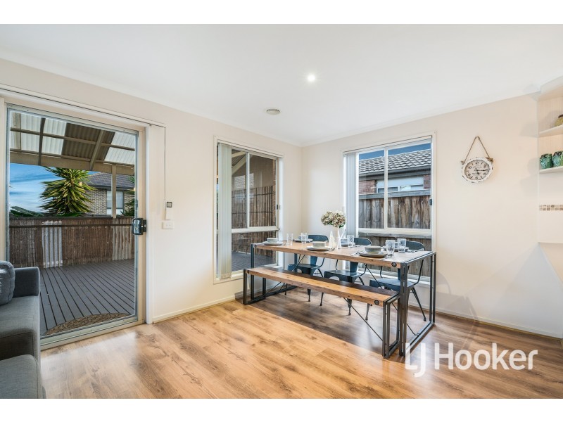 30 Kimberley Grove, Pakenham VIC 3810
