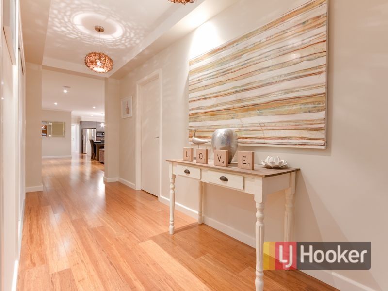 53 Villella Drive, Pakenham VIC 3810