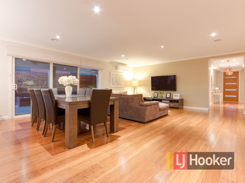 53 Villella Drive, Pakenham VIC 3810