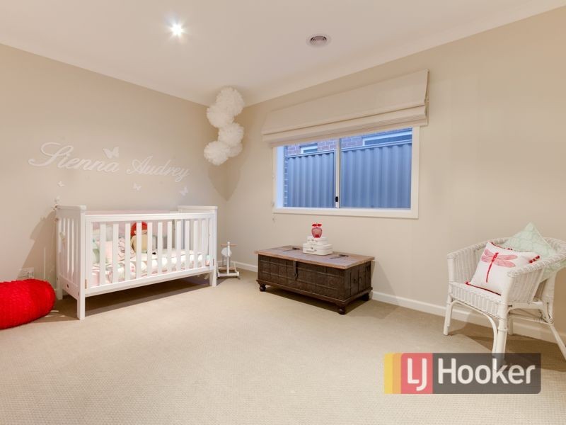 53 Villella Drive, Pakenham VIC 3810