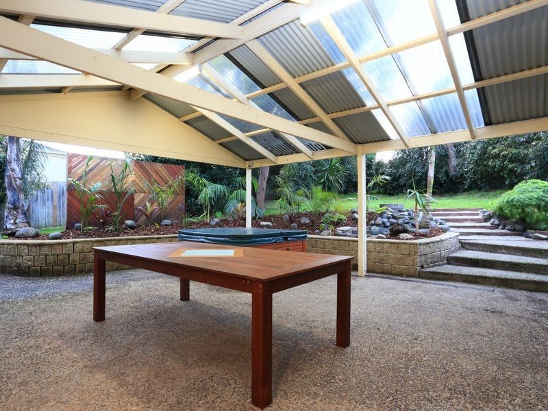 2 Anna Court, Pakenham VIC 3810