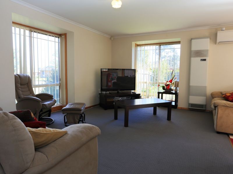 20 Maria Crescent, Pakenham VIC 3810