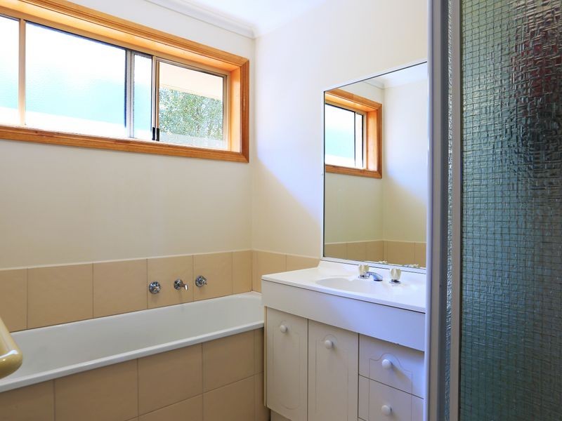 20 Maria Crescent, Pakenham VIC 3810