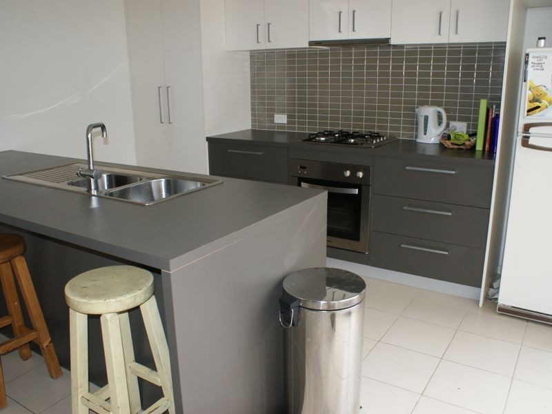 11 Peppermint Row, Officer VIC 3809