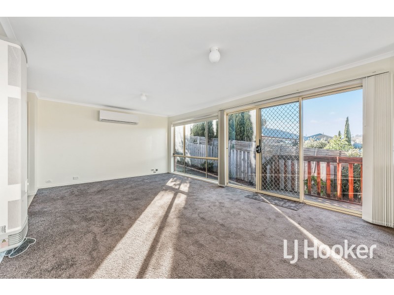 3/3 Hale Place, Pakenham VIC 3810