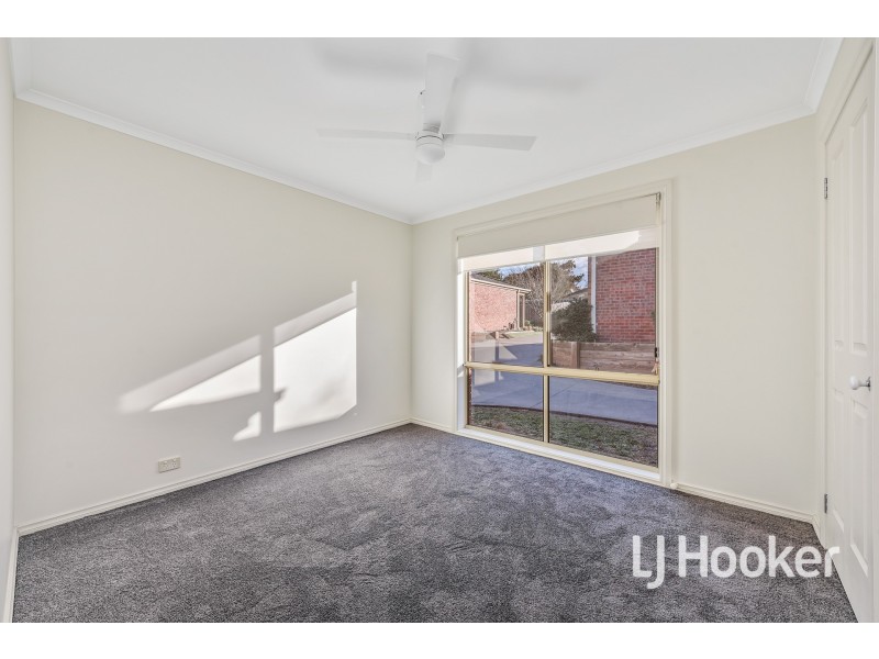 3/3 Hale Place, Pakenham VIC 3810