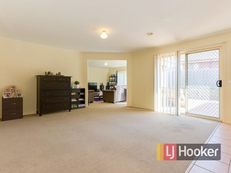 25 Ben Drive, Pakenham VIC 3810