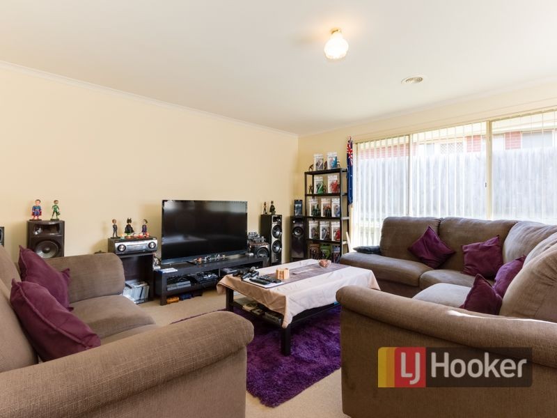 25 Ben Drive, Pakenham VIC 3810
