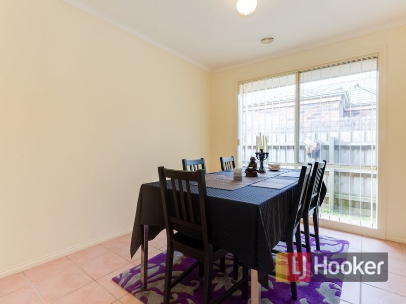 25 Ben Drive, Pakenham VIC 3810