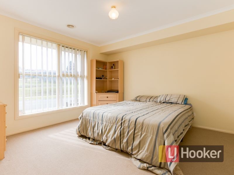 25 Ben Drive, Pakenham VIC 3810