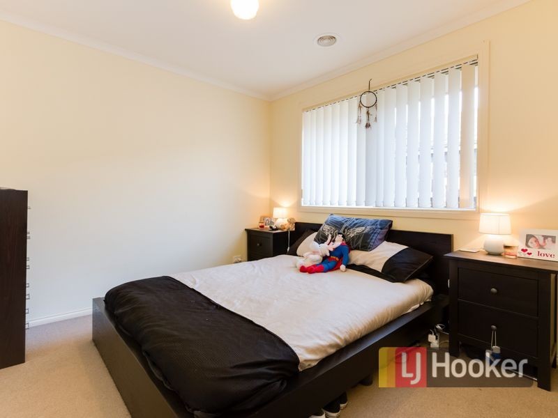 25 Ben Drive, Pakenham VIC 3810