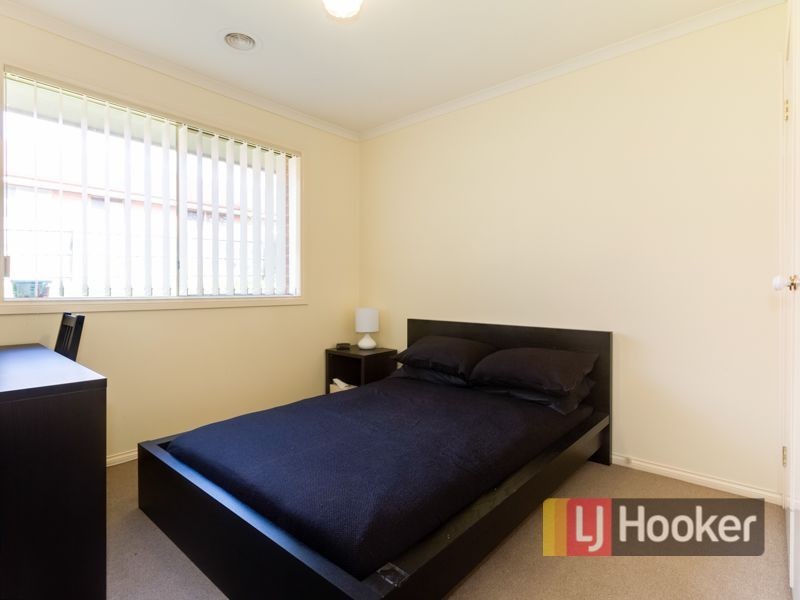 25 Ben Drive, Pakenham VIC 3810