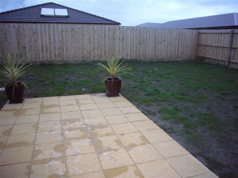 43 Belvedere Dve, Pakenham VIC 3810