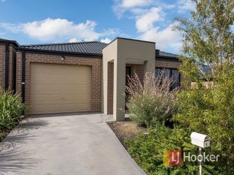 8/103 Army Road, Pakenham VIC 3810