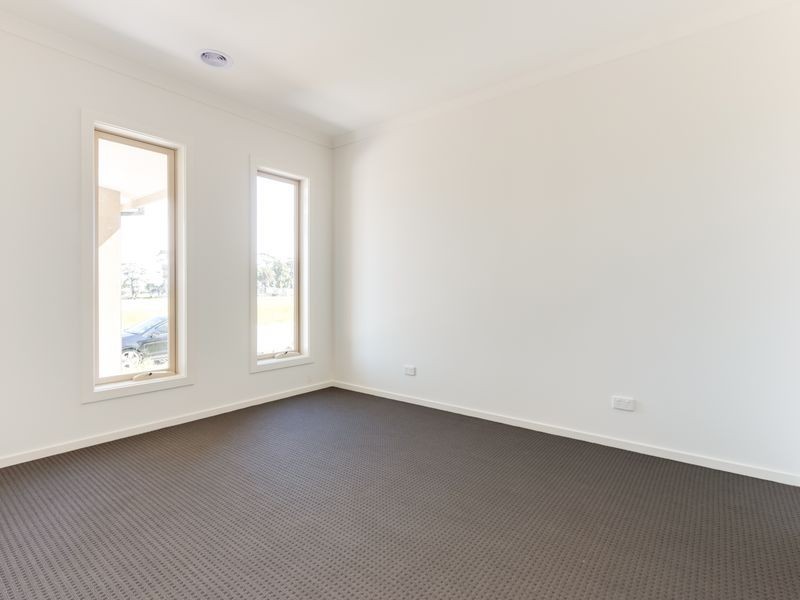 21 Havana Parade, Pakenham VIC 3810