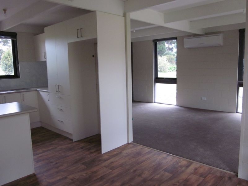 60 Reynolds, Pakenham VIC 3810
