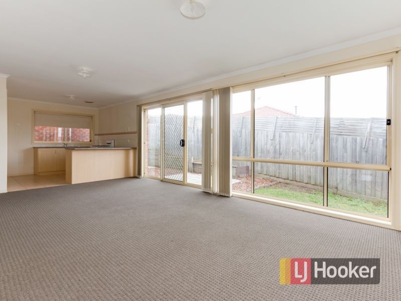 3/5 Glenda Court, Pakenham VIC 3810