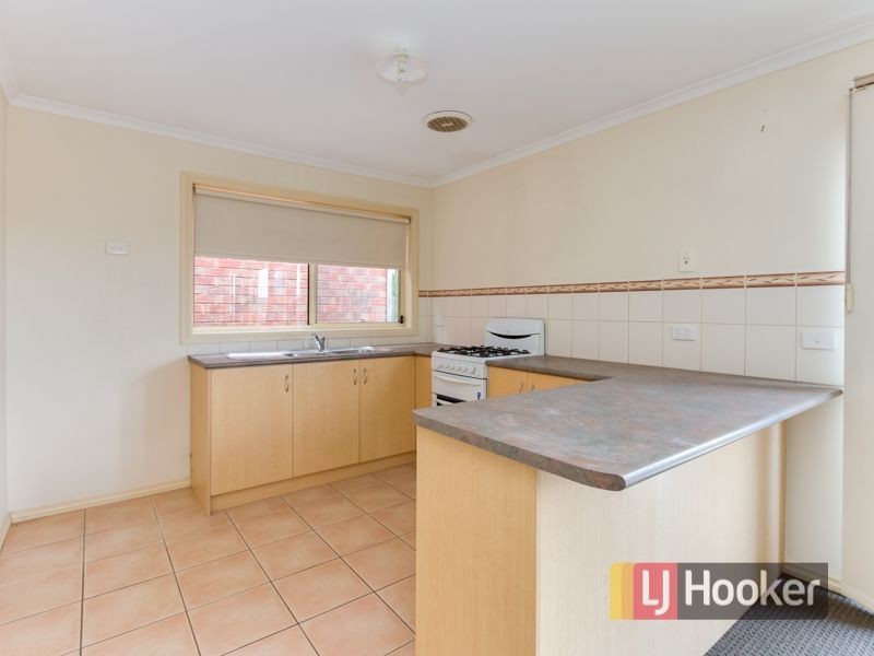 3/5 Glenda Court, Pakenham VIC 3810