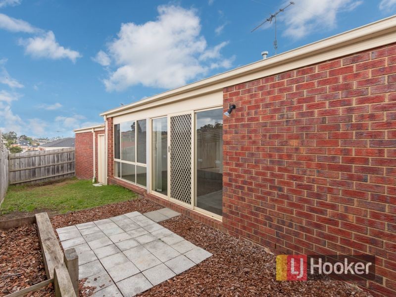 3/5 Glenda Court, Pakenham VIC 3810
