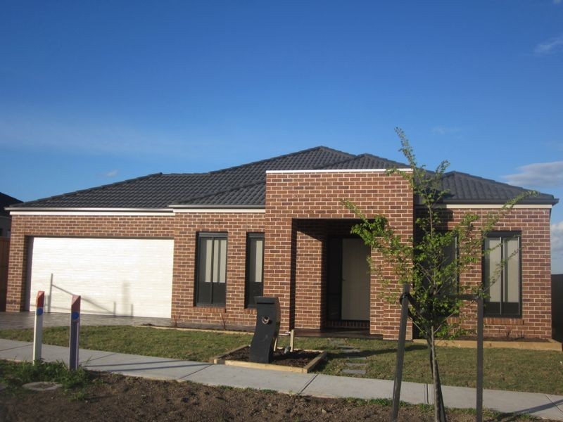 6 (Lot 528 Windmill Court, Officer VIC 3809