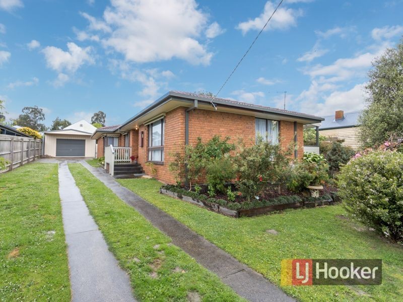 11 Beswick Street, Garfield VIC 3814