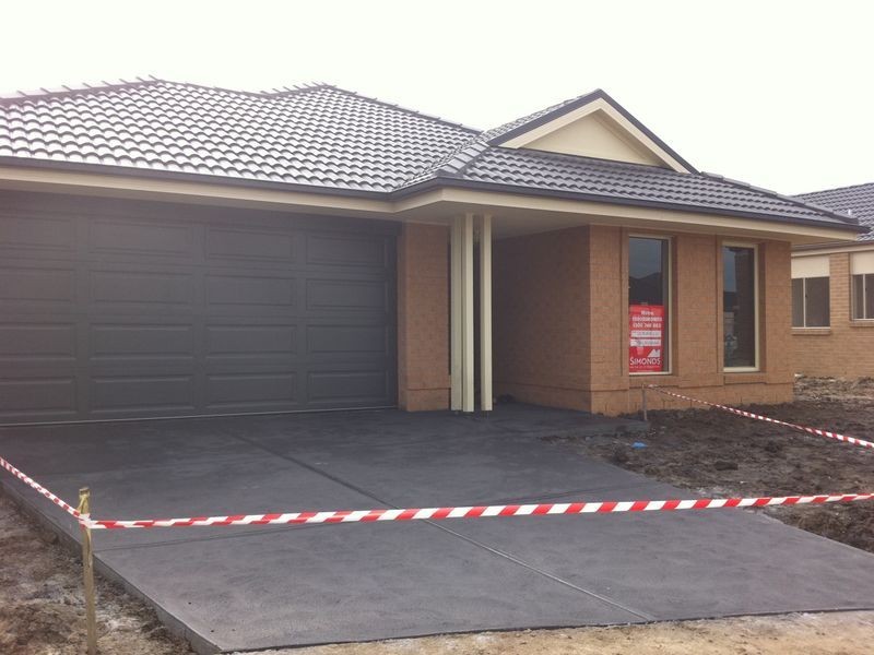 13 (lot 88 Cassinia Link, Pakenham VIC 3810