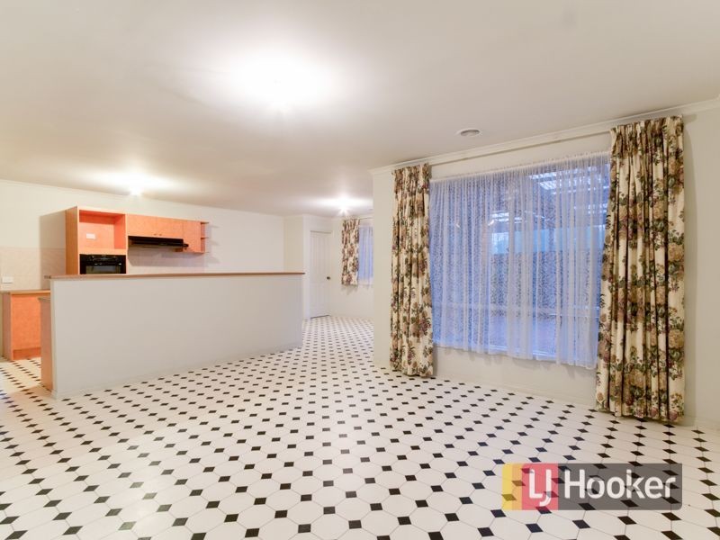 19 Jarrah Court, Pakenham VIC 3810