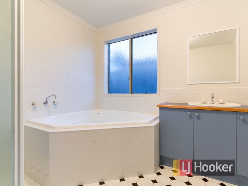 19 Jarrah Court, Pakenham VIC 3810